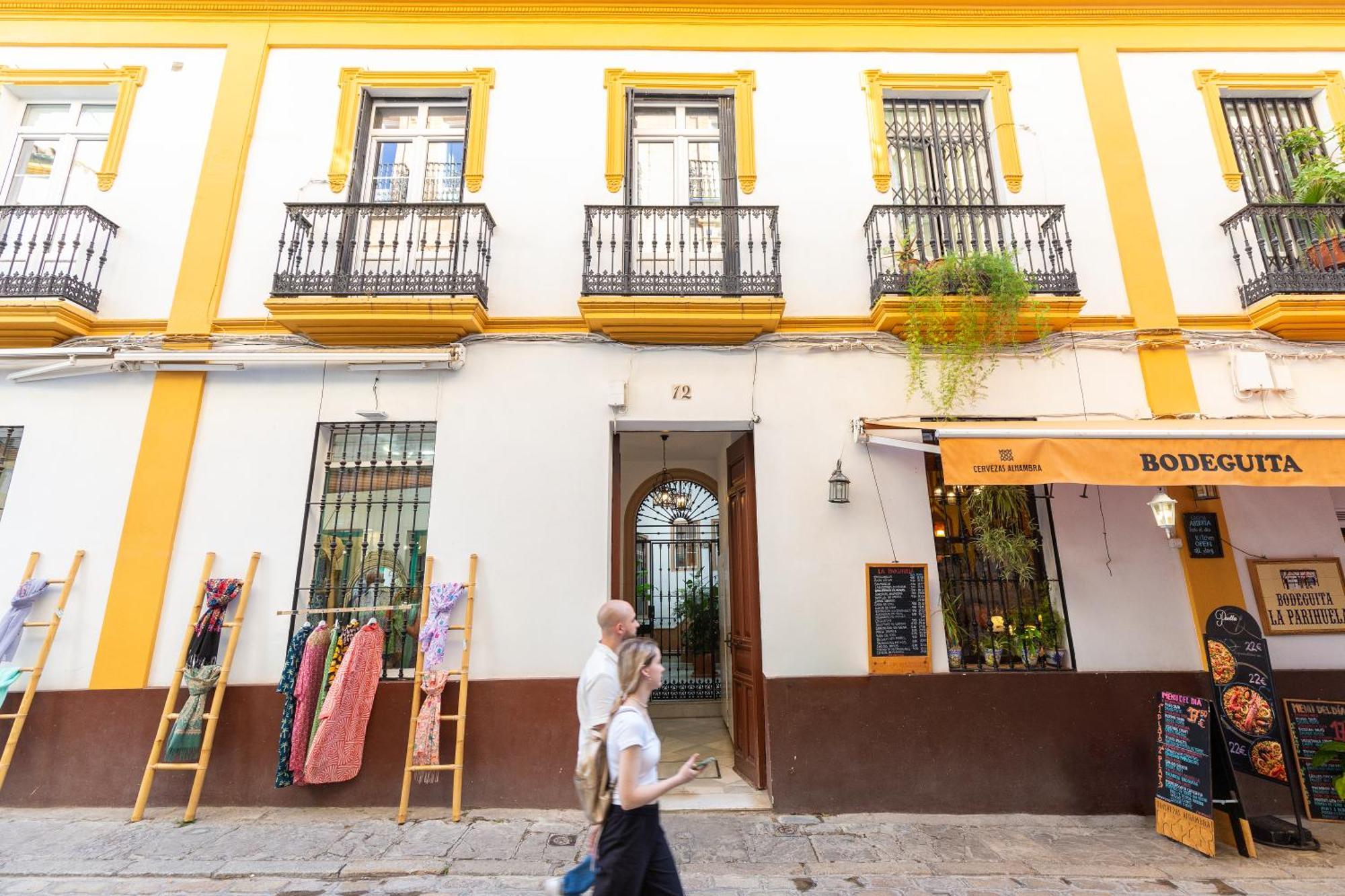 Descubrehome Santa Cruz Private Terrace With Giralda Views Sevilla Dış mekan fotoğraf