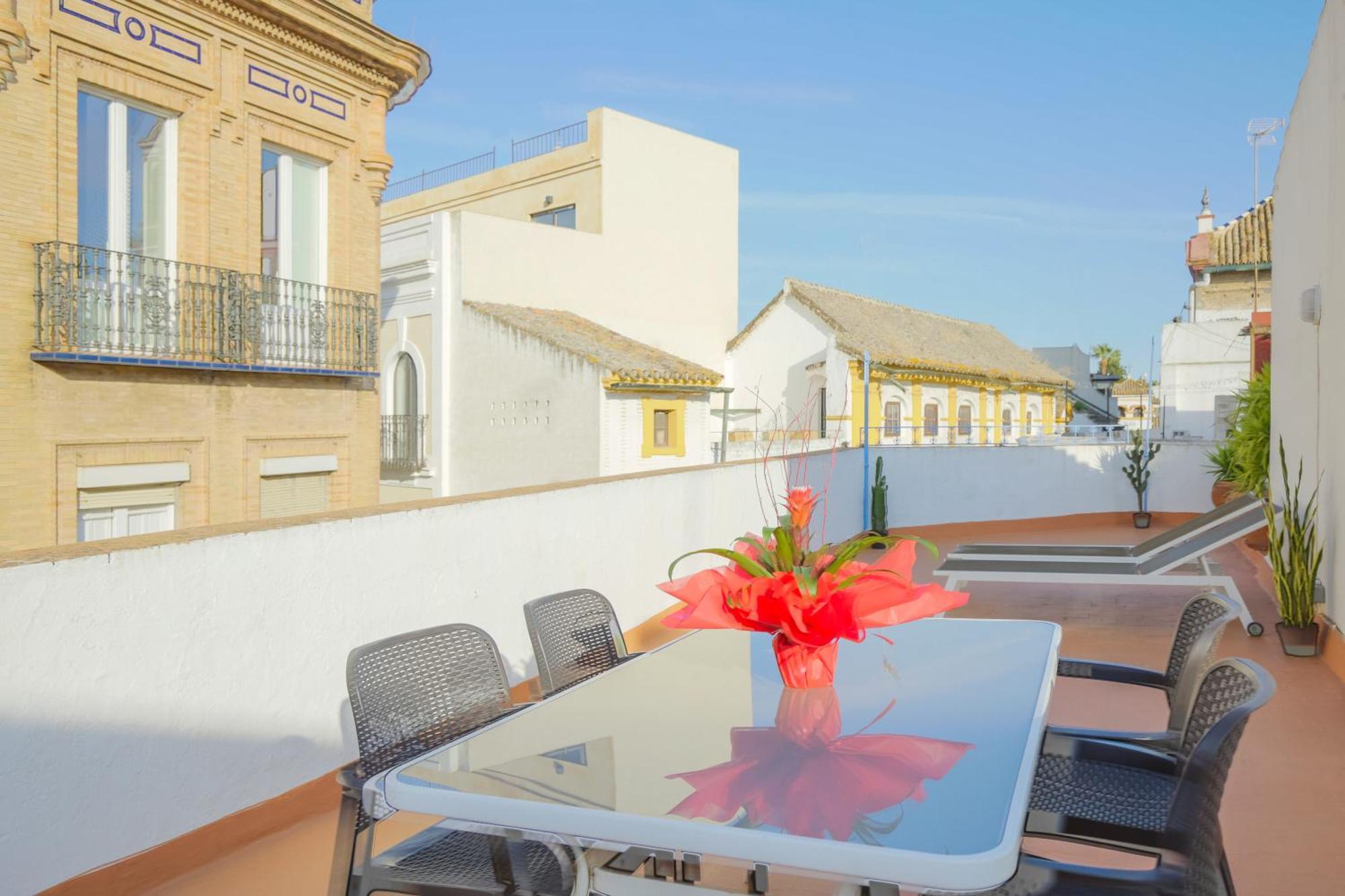 Descubrehome Santa Cruz Private Terrace With Giralda Views Sevilla Dış mekan fotoğraf